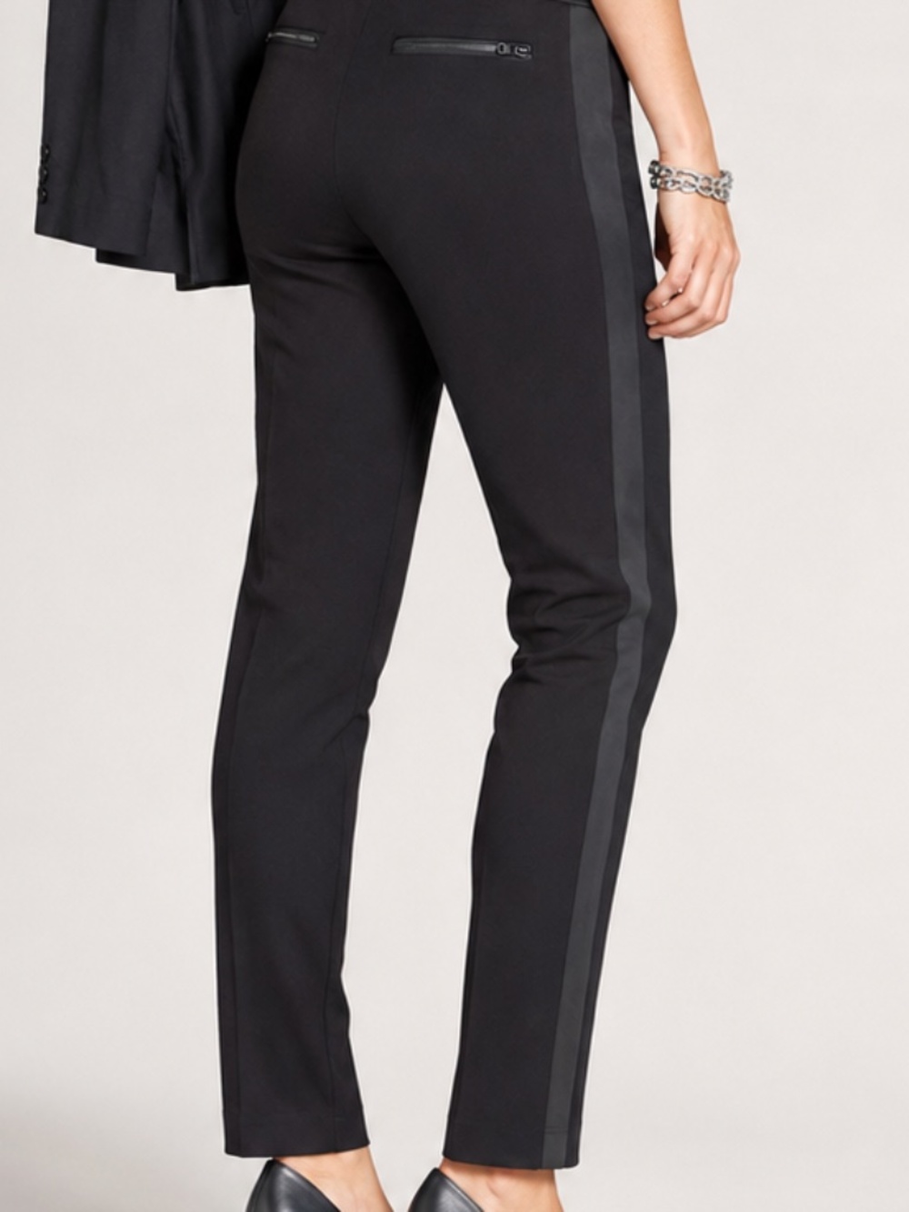 Cabi | Slim Ankle Black Pants | Size Medium